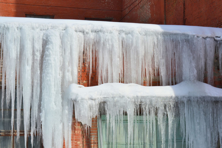 Ice dams in a house